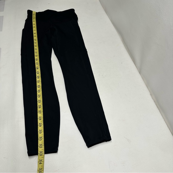 Vuori Women's Classic Black Leggings size XS NWOT side pockets - Picture 5 of 9